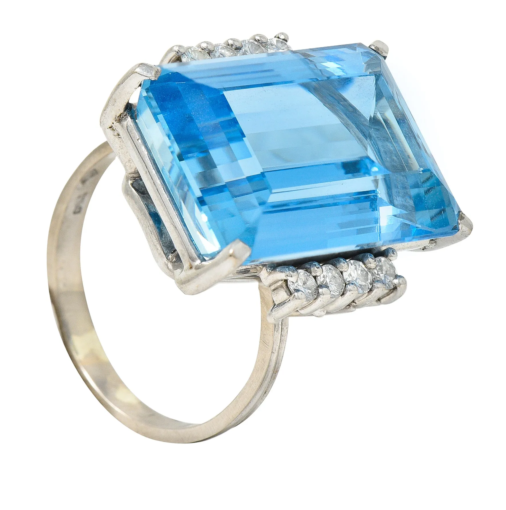 1950's Mid-Century 18.60 CTW Aquamarine Diamond 18 Karat White Gold Vintage Cocktail Ring