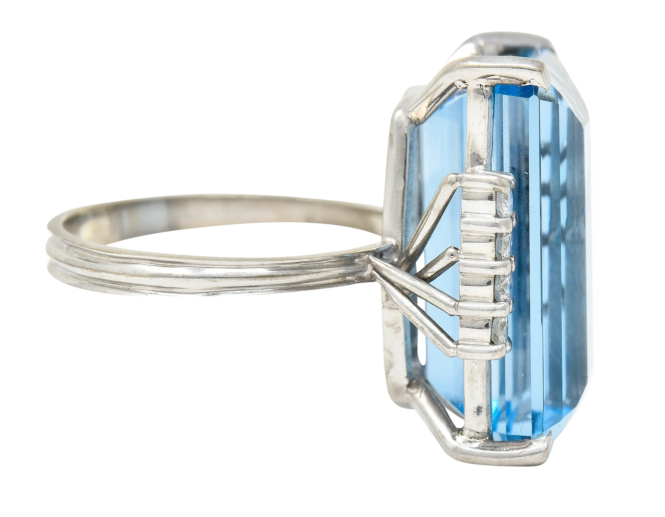 1950's Mid-Century 18.60 CTW Aquamarine Diamond 18 Karat White Gold Vintage Cocktail Ring