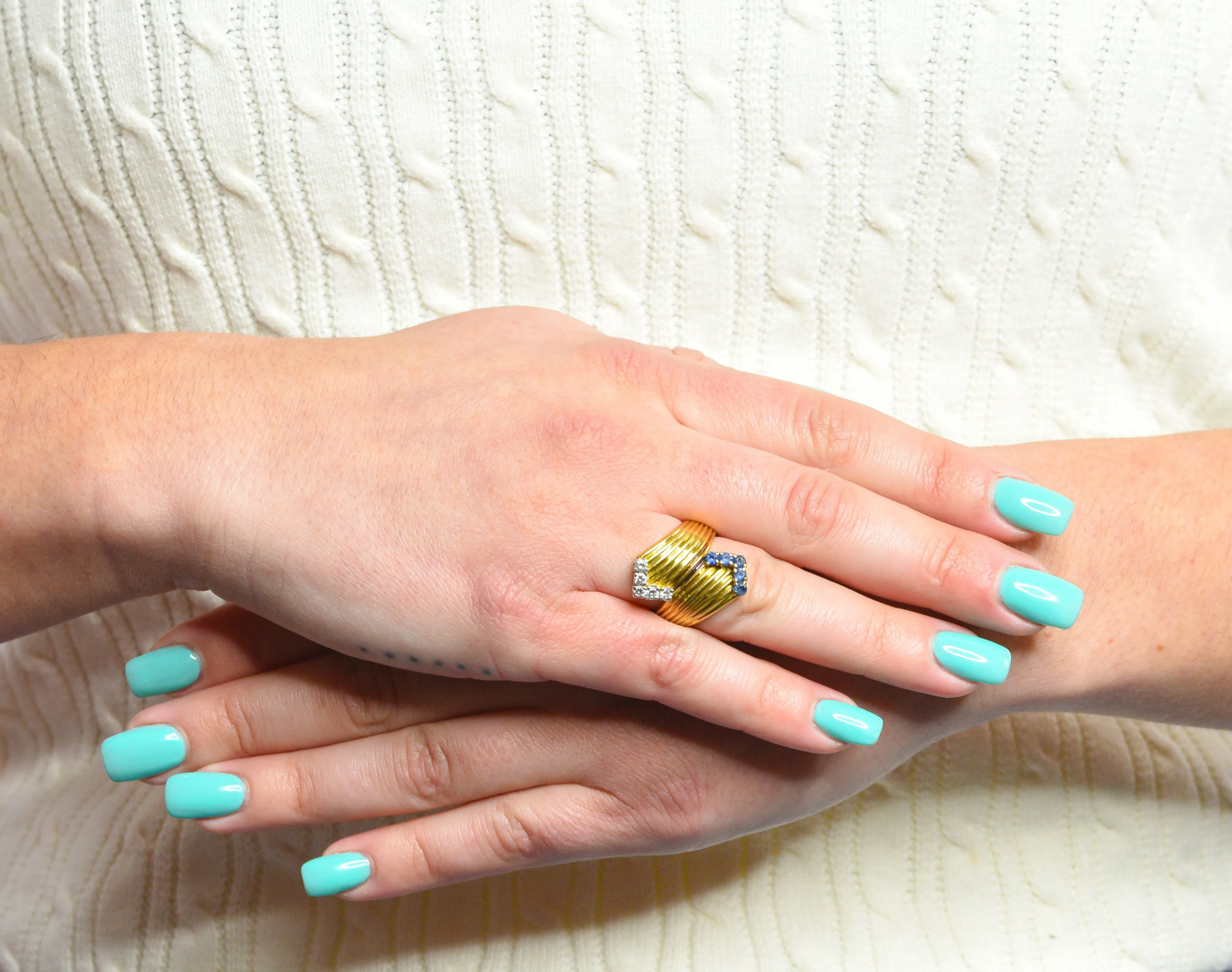 1980's Vintage Sapphire Diamond 18 Karat Gold Bypass Ring