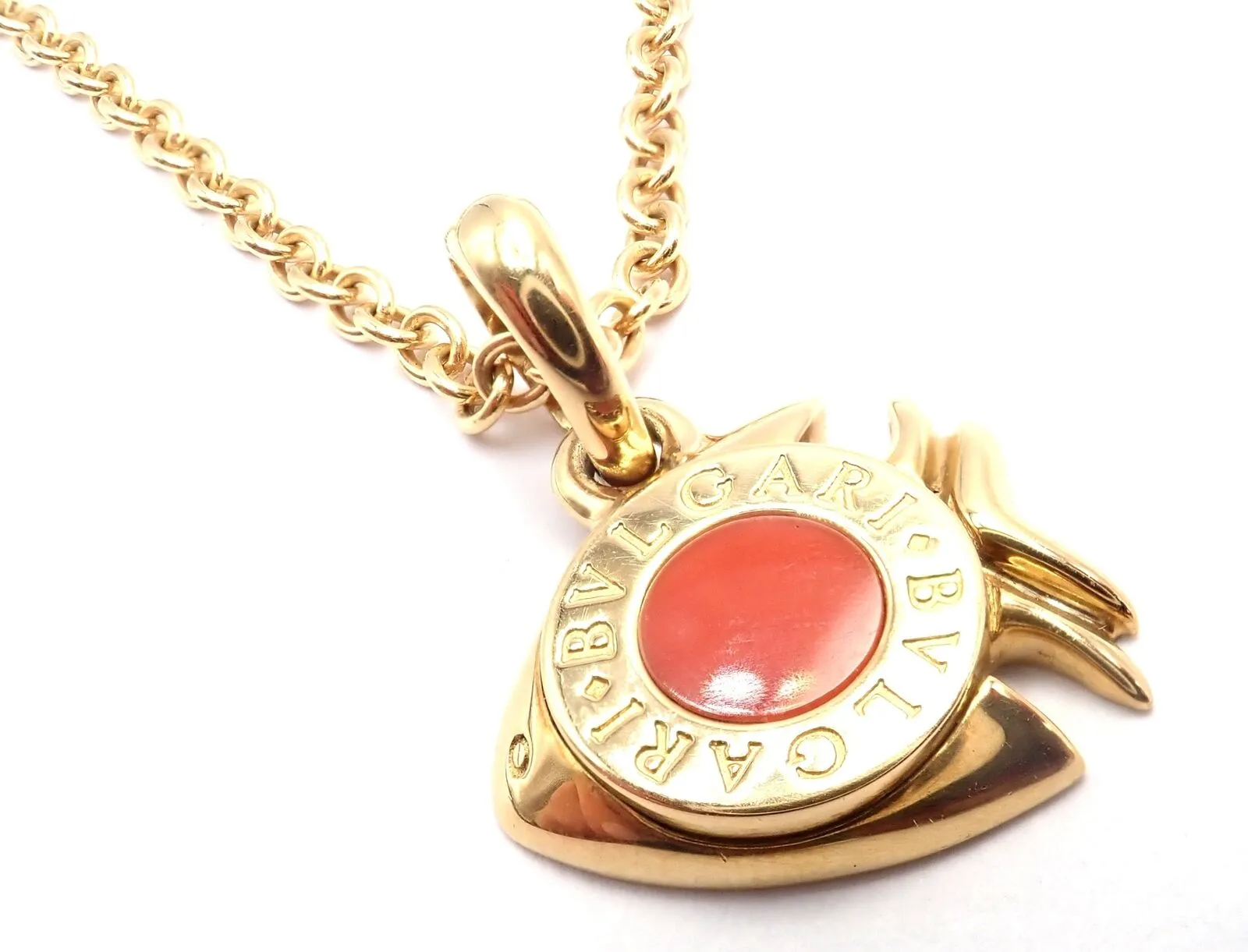 Authentic! Bulgari Bvlgari 18k Yellow Gold Coral Naturalia Fish Pendant Necklace