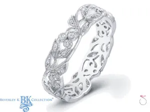 Floral Milgrain Diamond Wedding Band in 18K