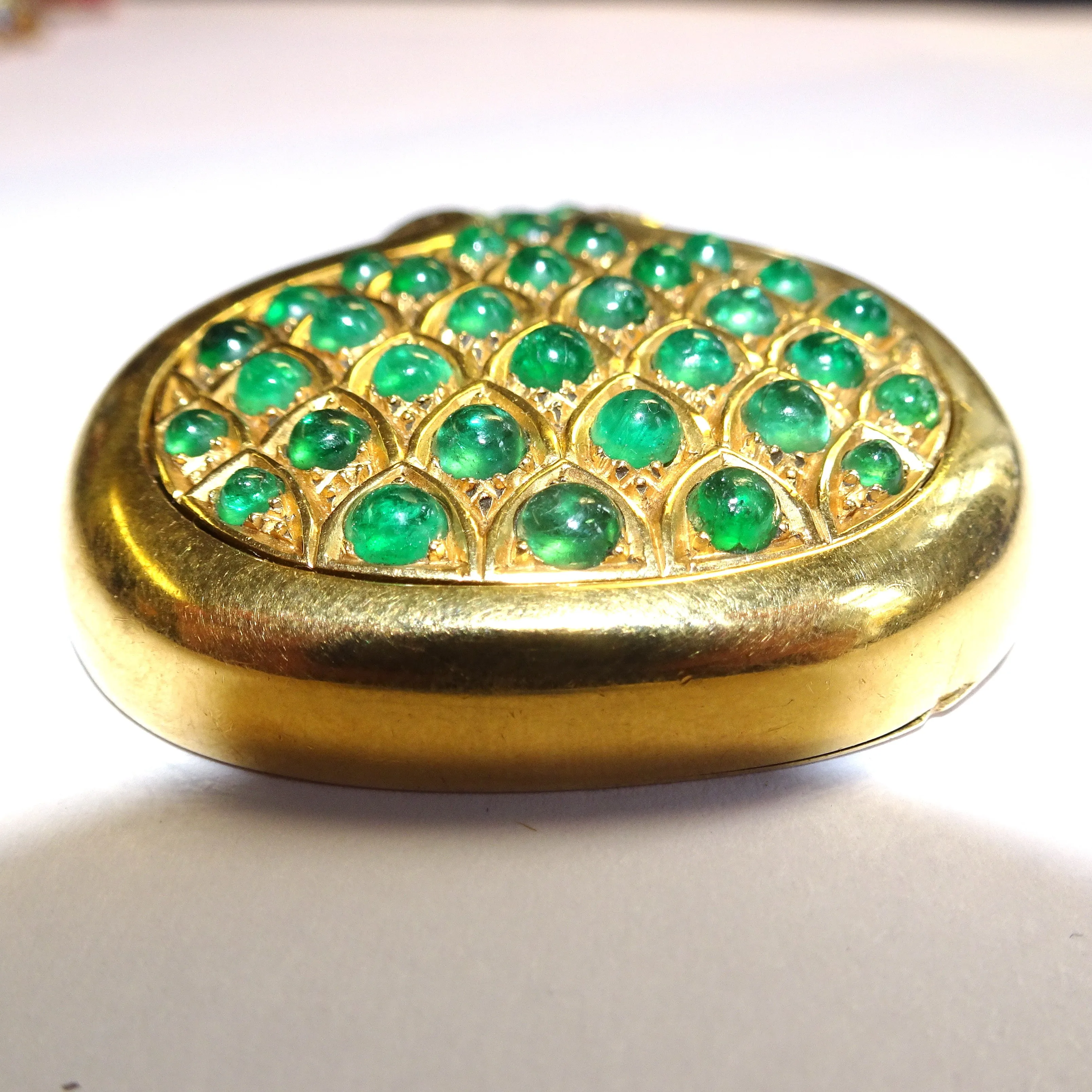 Rene Boivin 1930s 18KT Yellow Gold Emerald Pomegranate Brooch