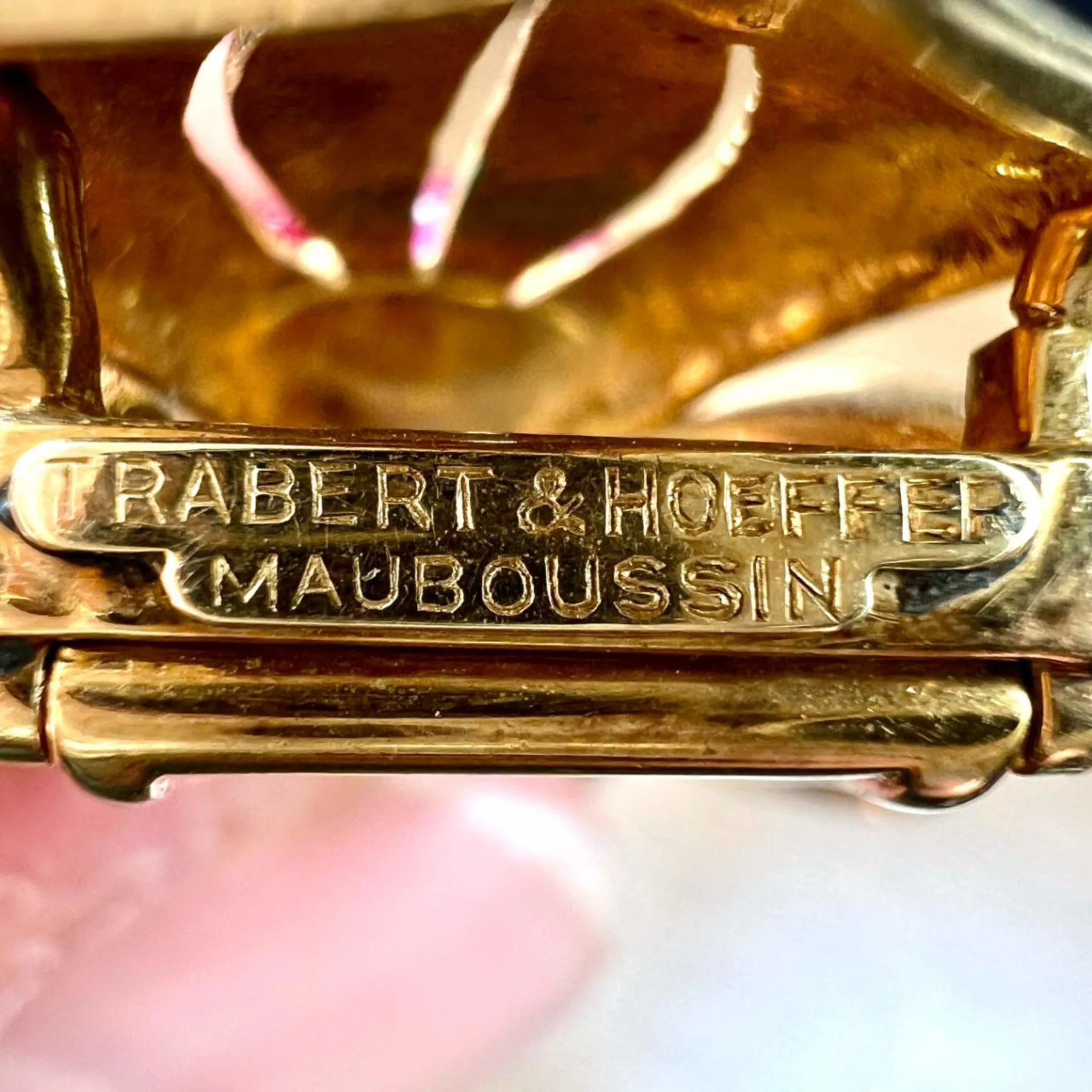 Trabert & Hoeffer Mauboussin Retro 14KT Yellow Gold Ruby Flower Brooch
